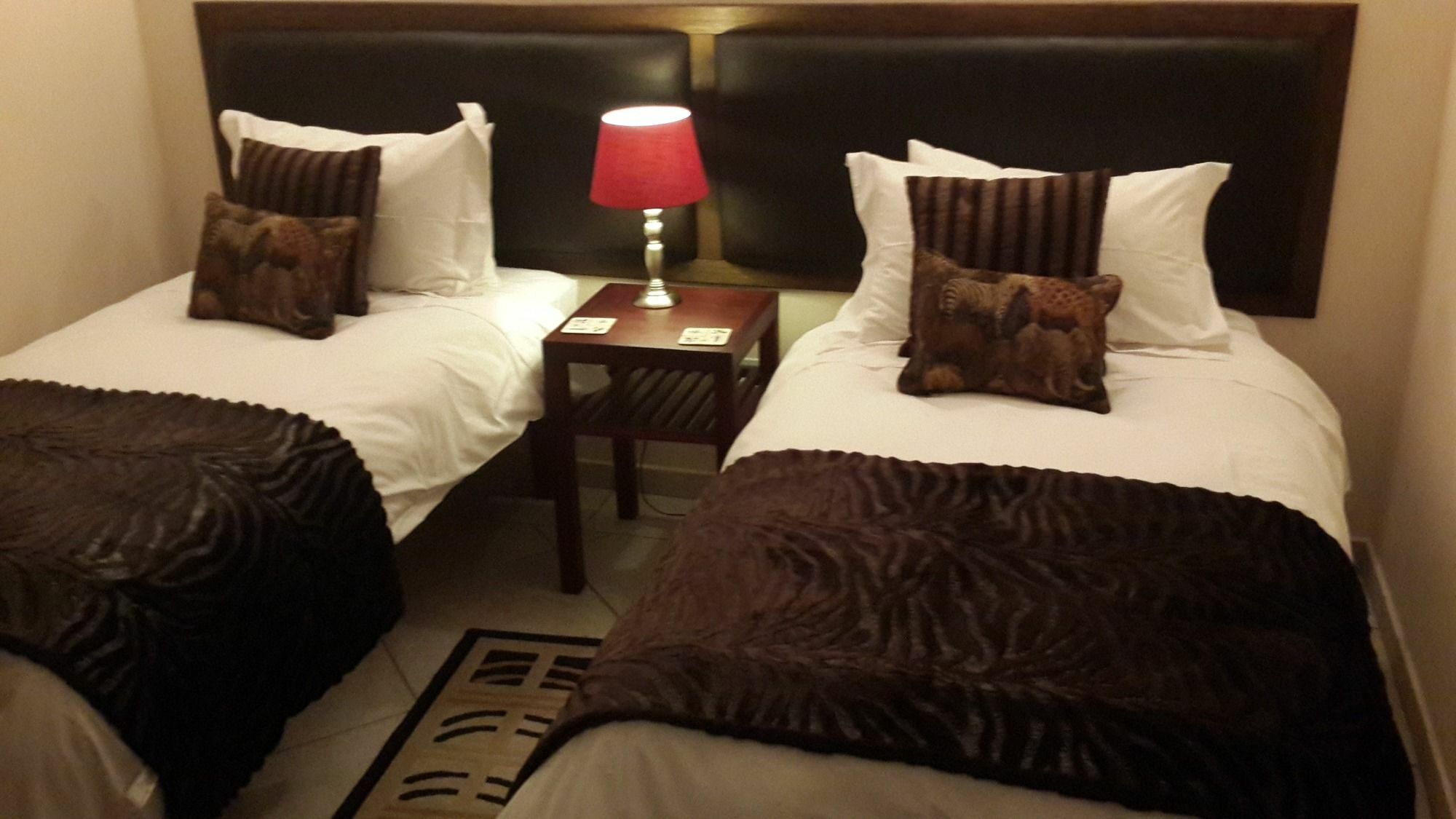 Magaliqua Guest House Noordheuwel 외부 사진